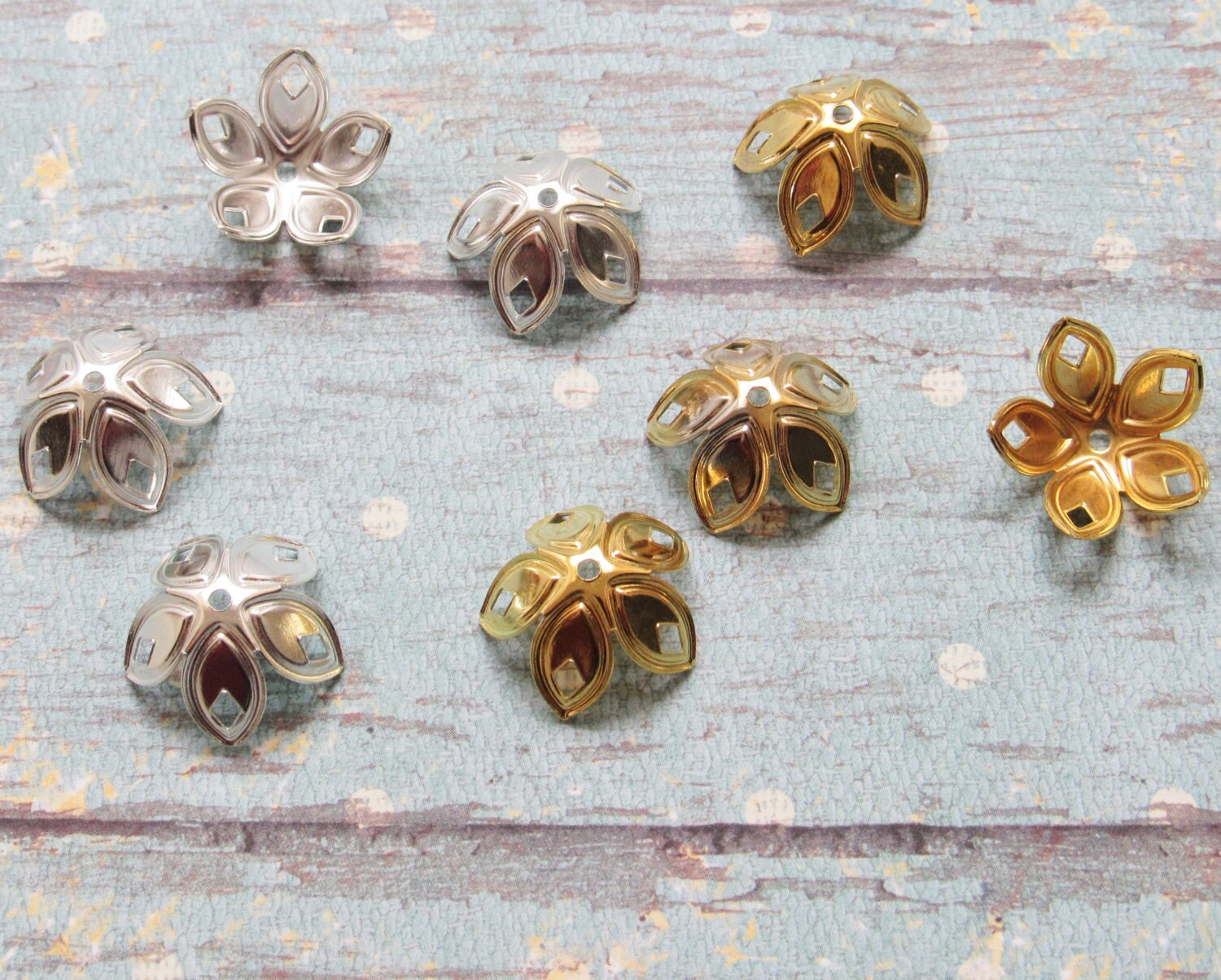 18mm Gold Flower Bead Cap, 18mm Gold Tone Flower Bead Cap, Findings, Jewelry Findings, Beading Supply