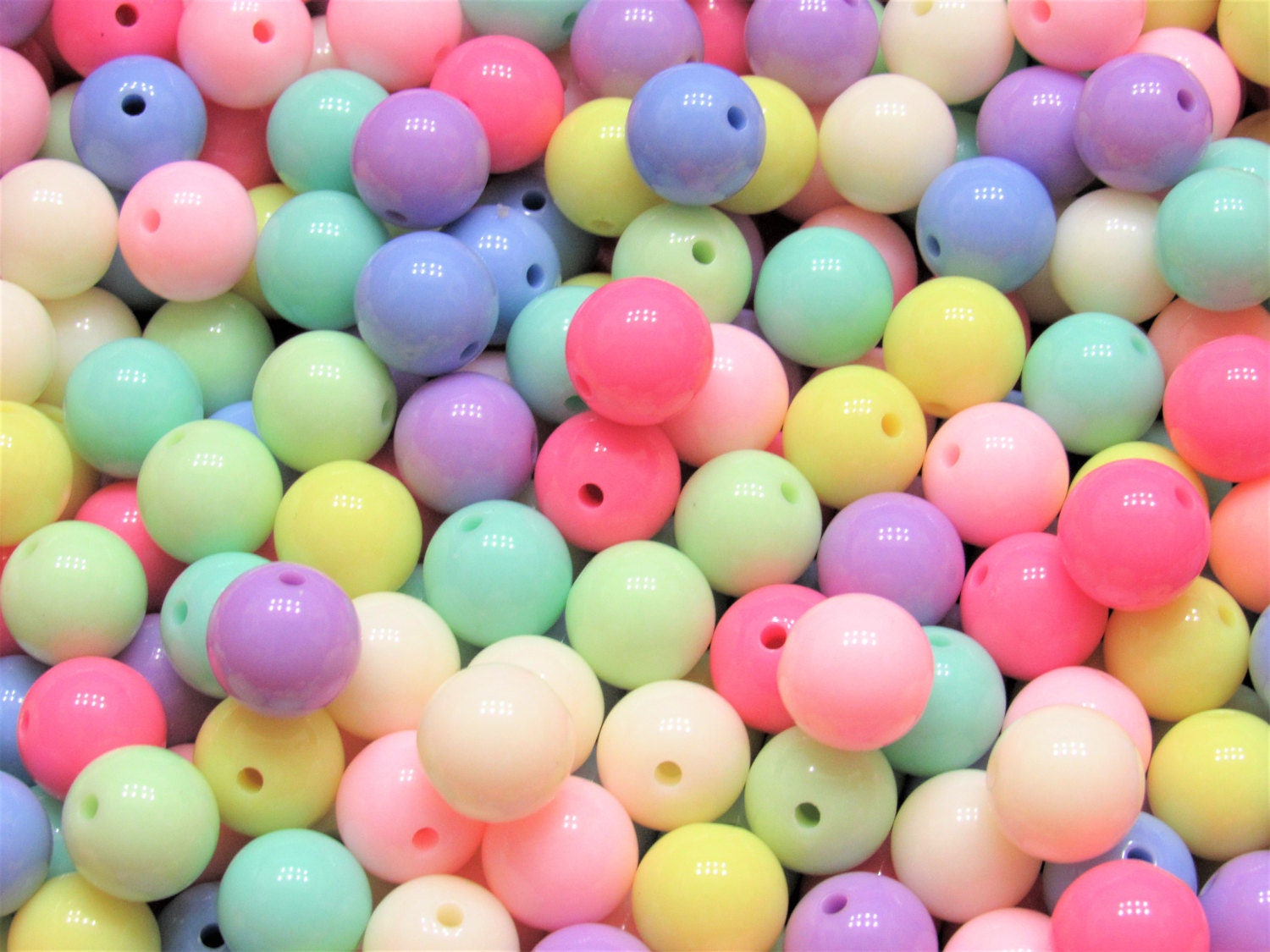 100 for 2.99  8mm Pastel Bubblegum Beads,  Chunky Assorted Pastel Colored Beads, Necklace Supply Bead, Gumball Beads, Bubblegum Beads,