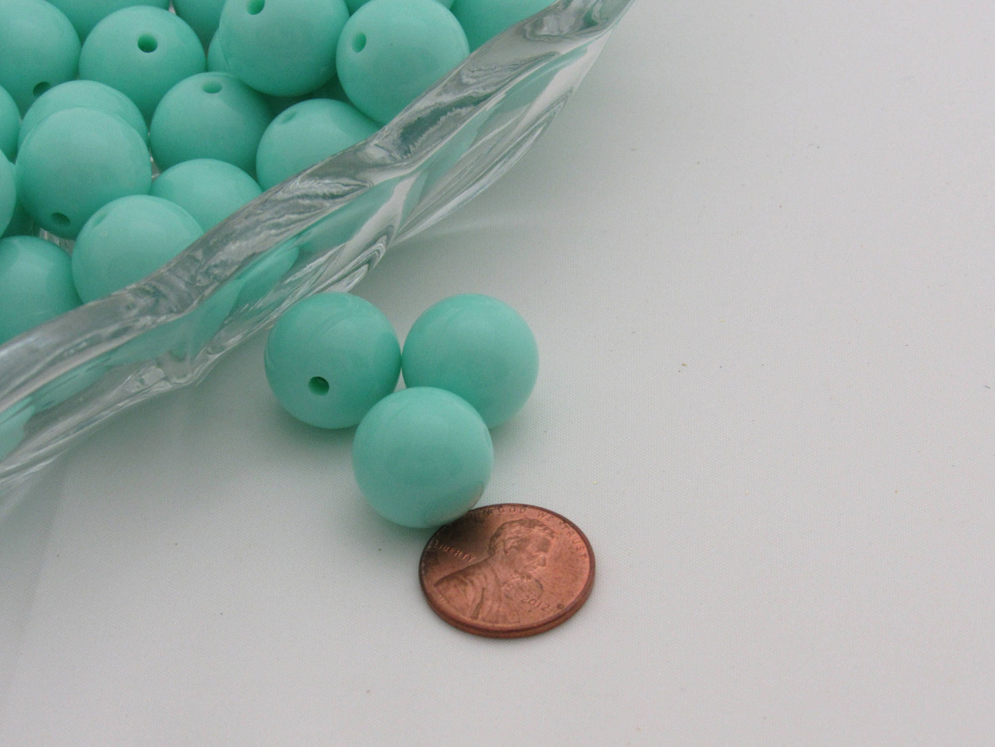 16mm Aqua Bubblegum Beads, Chunky Bubblegum Beads, Chunky Gumball Beads, Fairy Kei Beads, Chunky Necklace Supply, Round Acrylic Bead