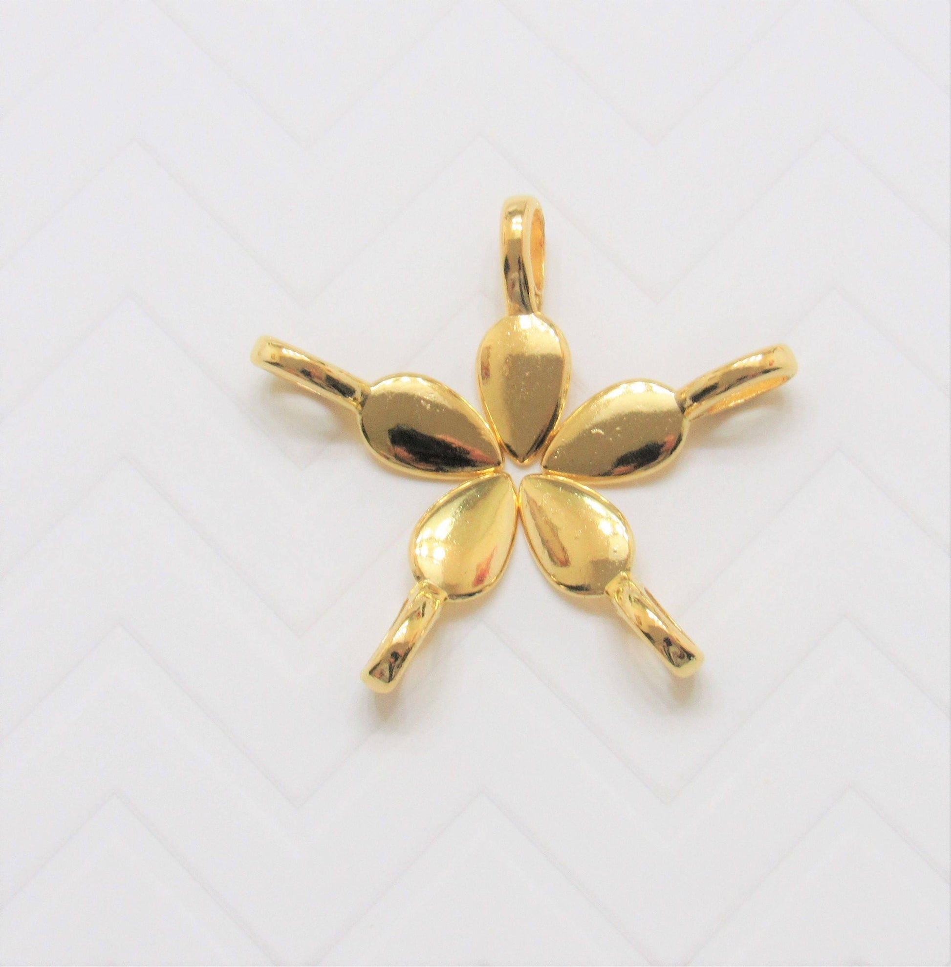 Tibaten Style Gold Medium Bails, Glue On Flat Pad Bail, Bottle cap Findings, Tear Drop Style Bails, Quality Bailes, Pendant Bale