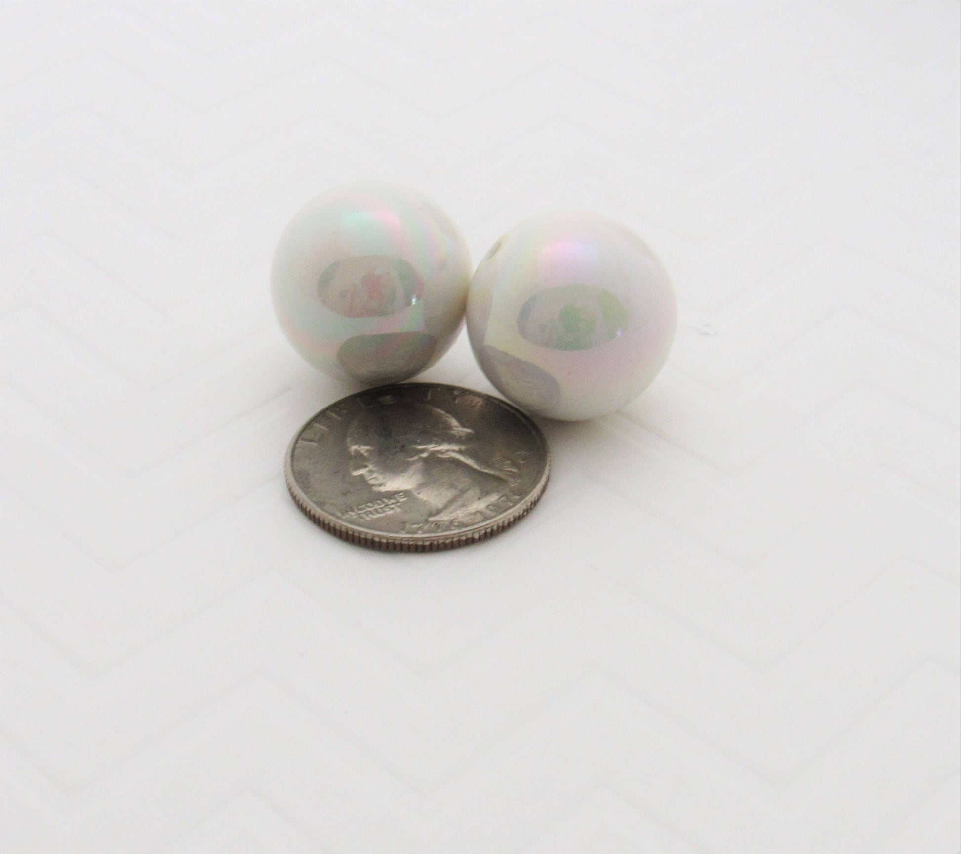 10Ct. 20mm White AB Bubblegum Bead, Chunky Gumball Bead, Chunky Rainbow Bead, Chunky Bead Supply, Bubblegum Necklace Supply Bead