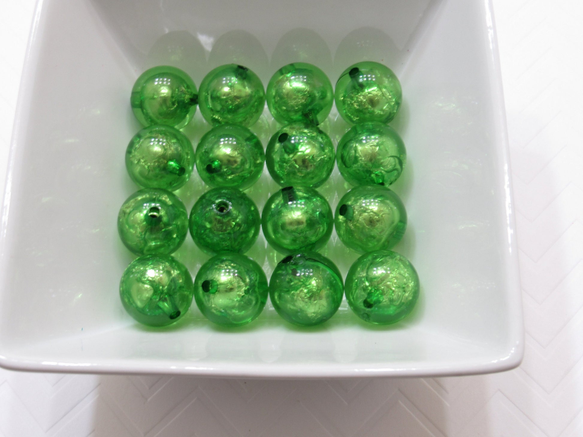 20mm Green Foil Beads, Bubblegum Bead In A Bead, Chunky Foil Bead, Chunky Bubblegum Necklace Bead Supply, Jewelry Supply