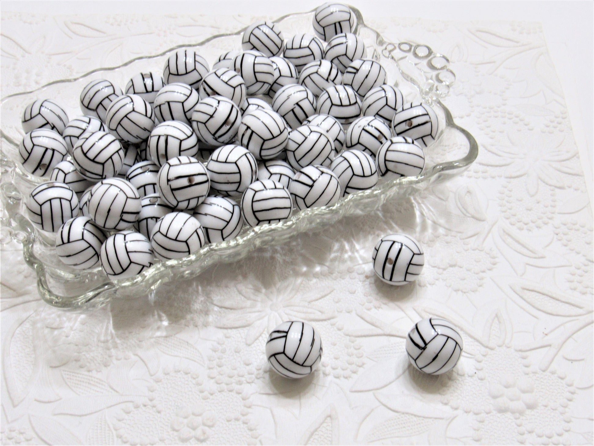 New 20mm Volleyball Beads, Bubblegum Beads,  Volleyball Beads, Chunky Necklace Supply Bead, Volleyball Mom Sports Bead