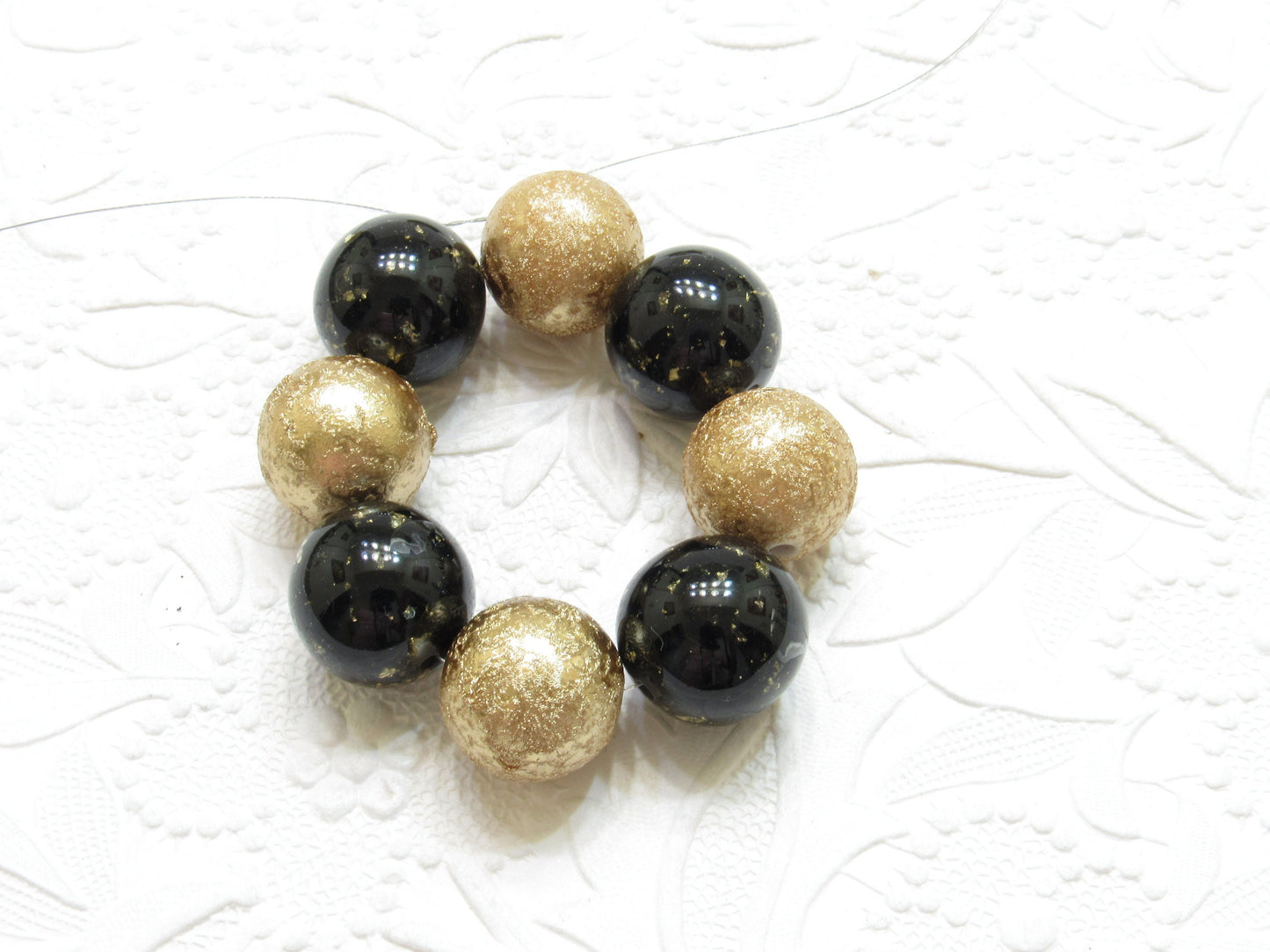 NEW 20mm Gold Foil In Black Resin BUbblegum Beads, Black Foil Bubblegum Beads, Chunky Foil Bead, Chunky Bubblegum Gold  In Red Bead Supply