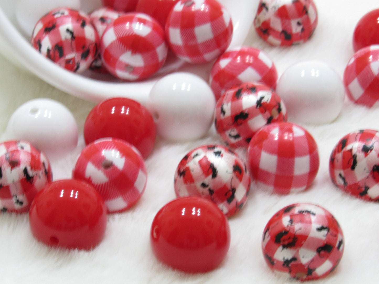 NEW 20mm Ants on a Picnic Red and White Checked Bubblegum Beads, Gingham Checked Ant Bead, Bubblegum Beads, Round Acrylic Beads