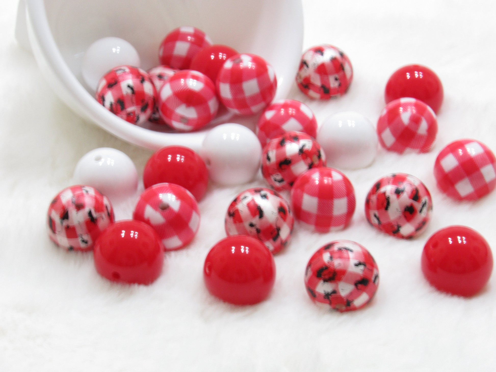 NEW 20mm Ants on a Picnic Red and White Checked Bubblegum Beads, Gingham Checked Ant Bead, Bubblegum Beads, Round Acrylic Beads